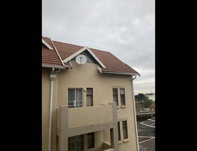 2 BEDROOM COMPLEX FOR SALE IN KOSMOSDAL